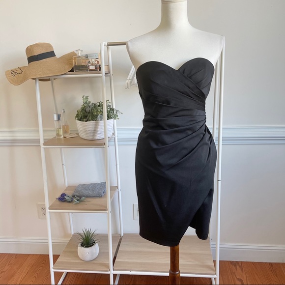 Faviana Dresses & Skirts - Faviana strapless sweetheart neckline dress